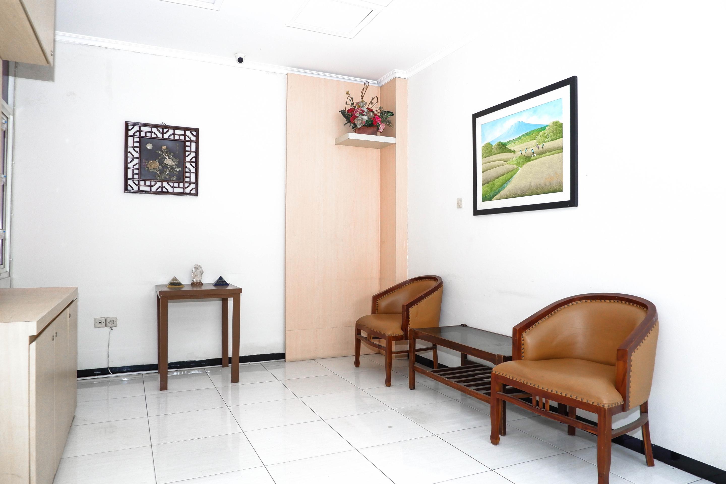 Sky Guesthouse Семаранг Экстерьер фото