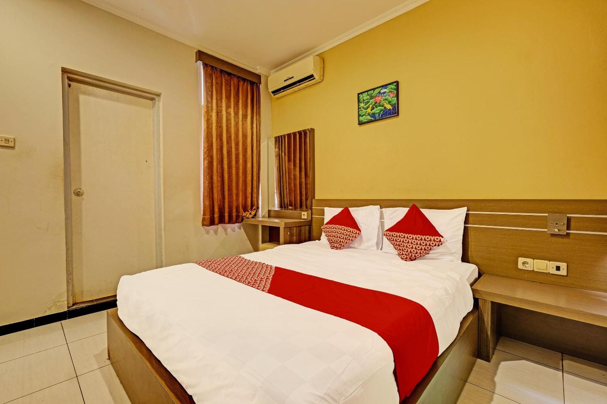 Sky Guesthouse Семаранг Экстерьер фото