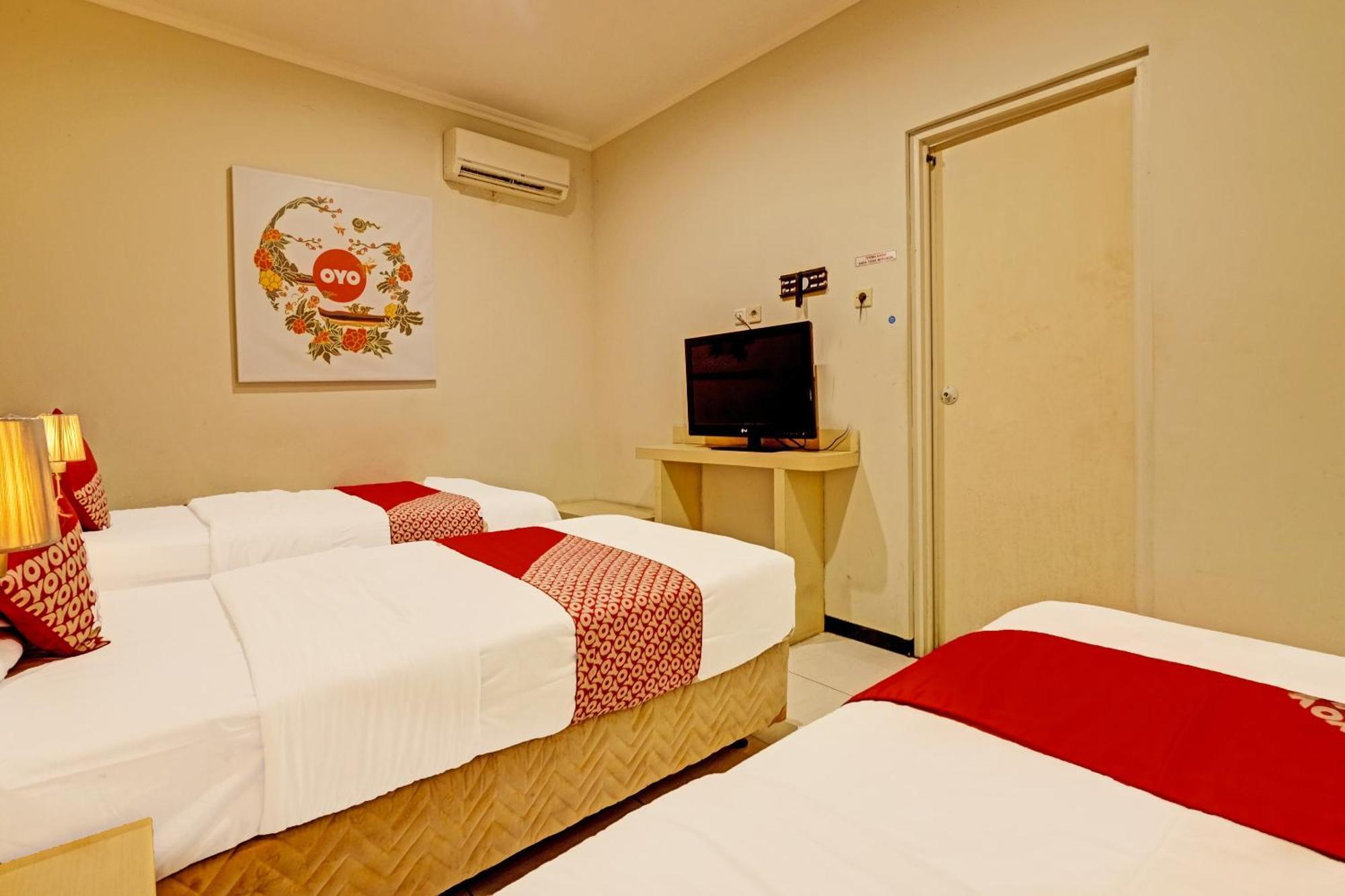Sky Guesthouse Семаранг Экстерьер фото